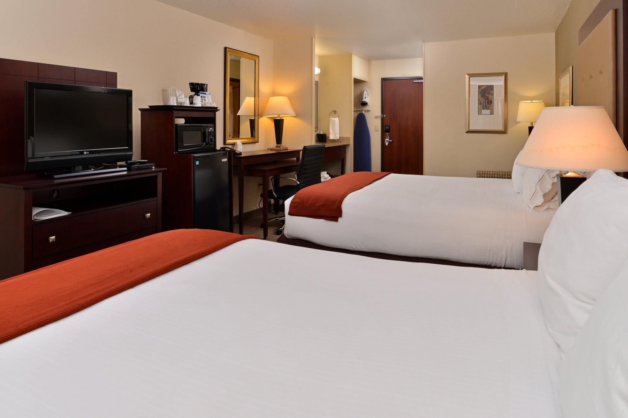 Hampton Inn & Suites タイガード エクステリア 写真