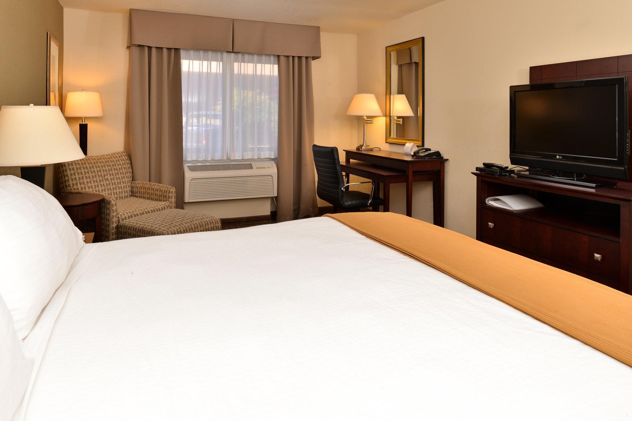 Hampton Inn & Suites タイガード エクステリア 写真