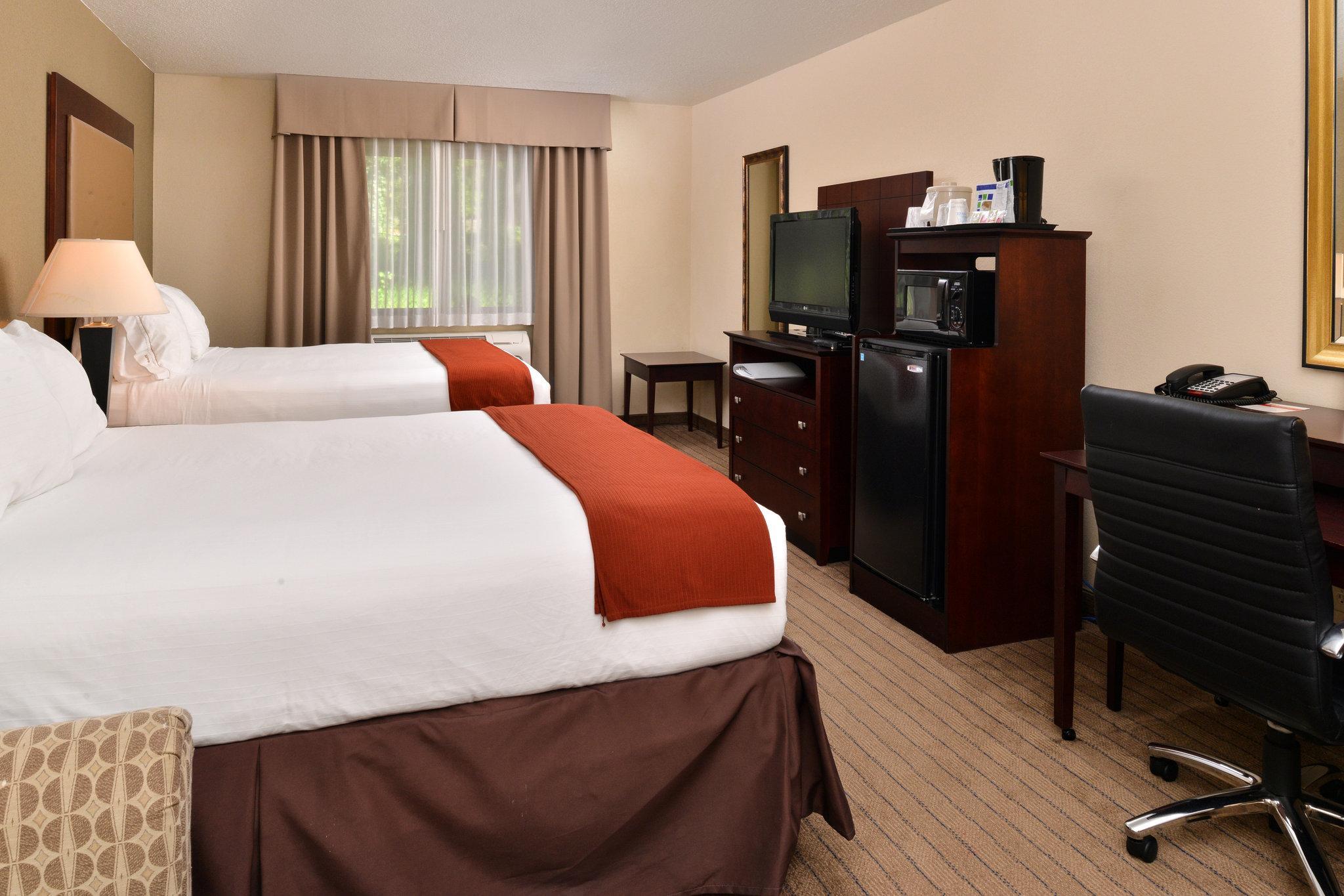 Hampton Inn & Suites タイガード エクステリア 写真