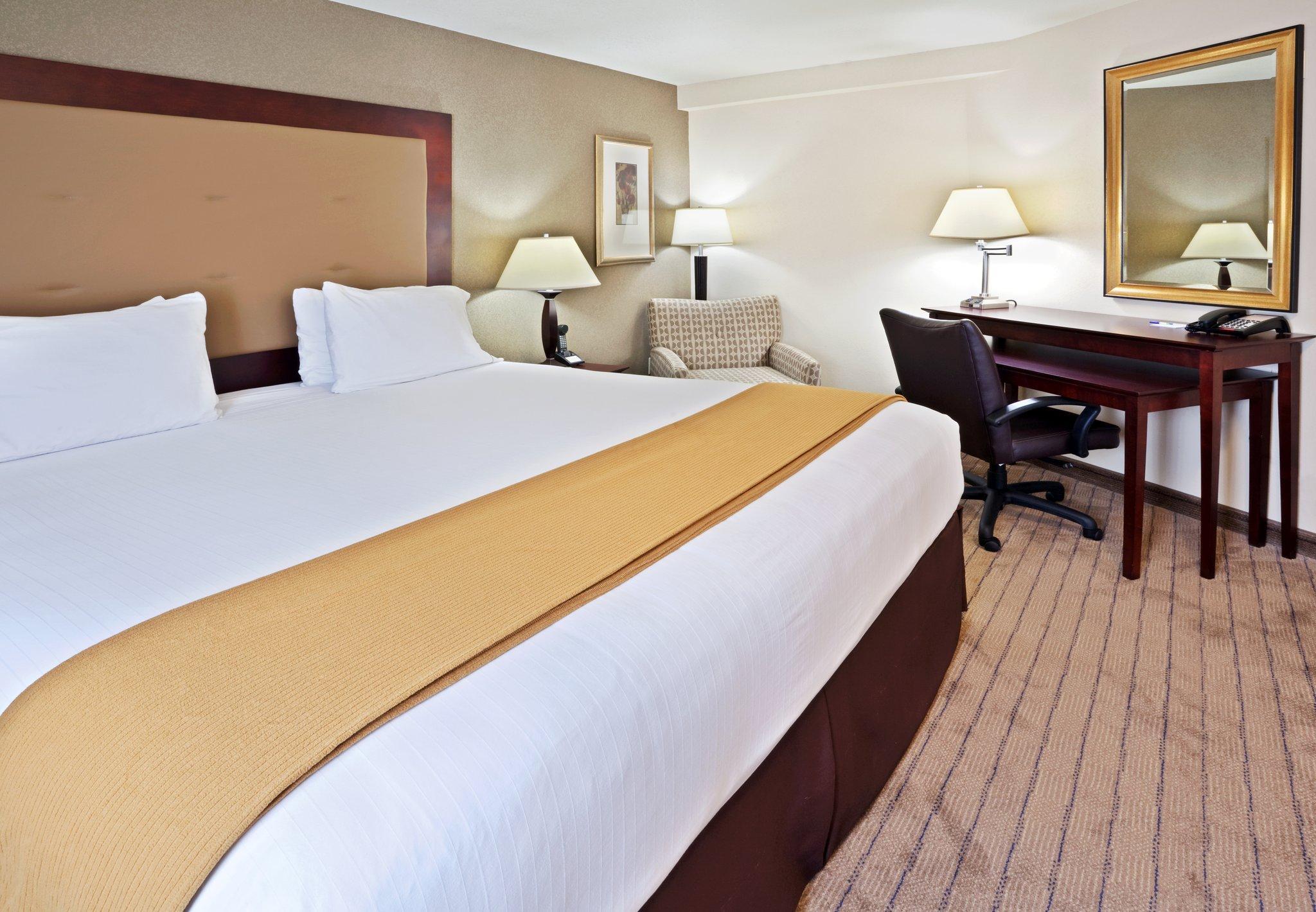 Hampton Inn & Suites タイガード エクステリア 写真