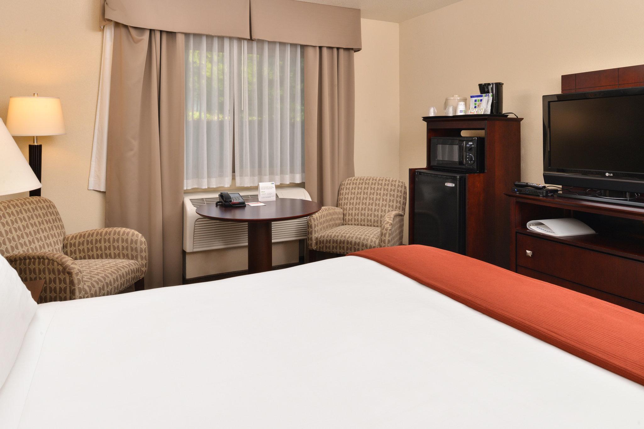 Hampton Inn & Suites タイガード エクステリア 写真