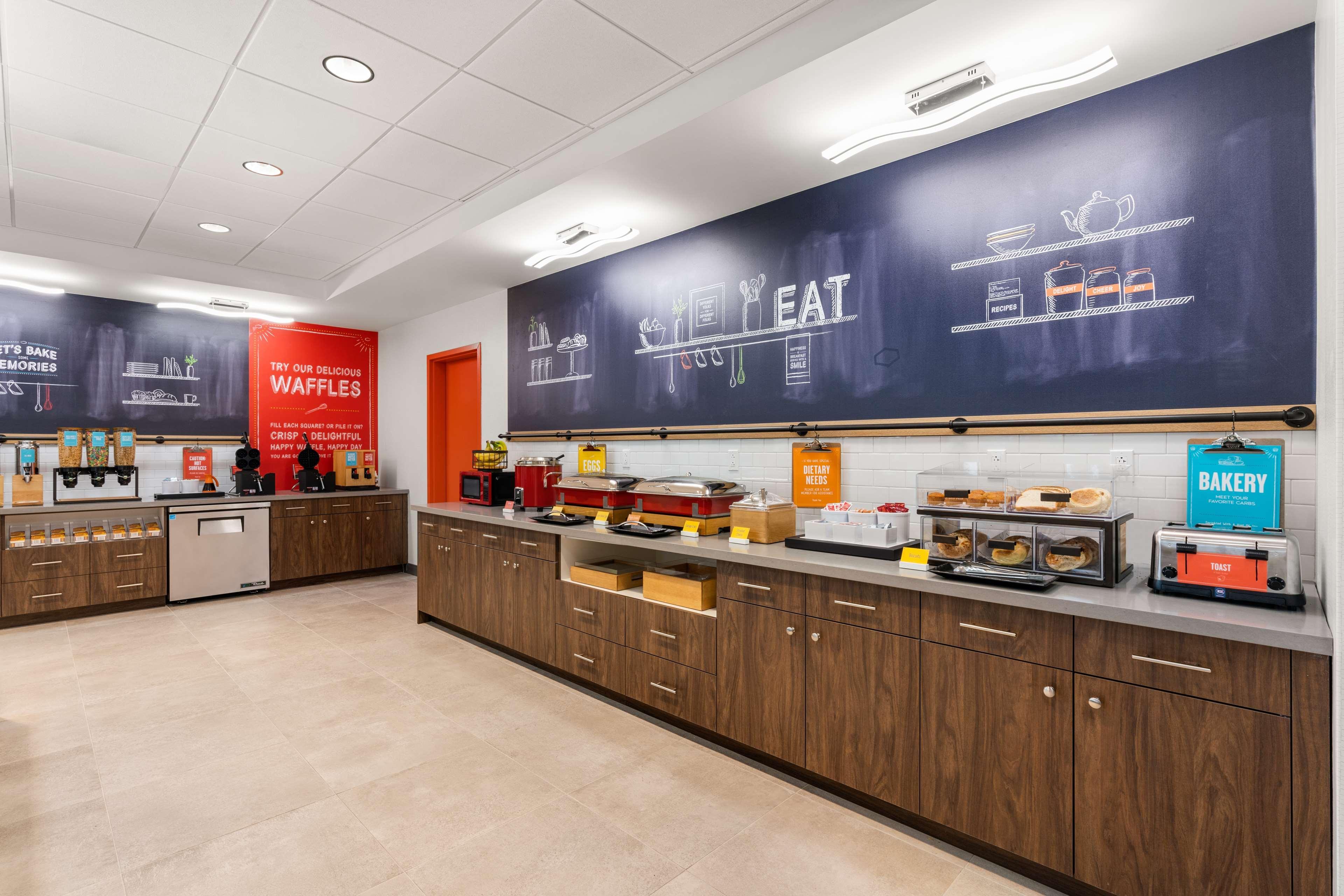 Hampton Inn & Suites タイガード エクステリア 写真
