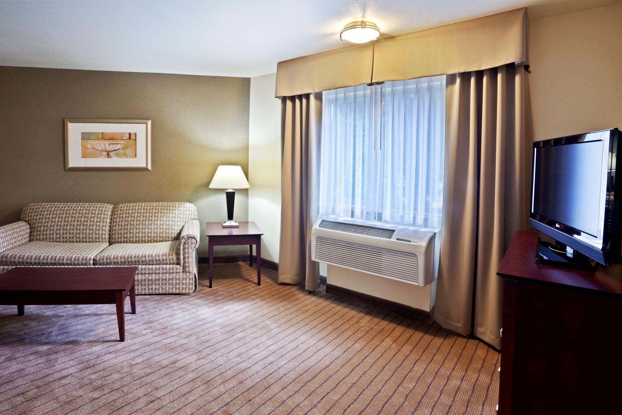 Hampton Inn & Suites タイガード エクステリア 写真