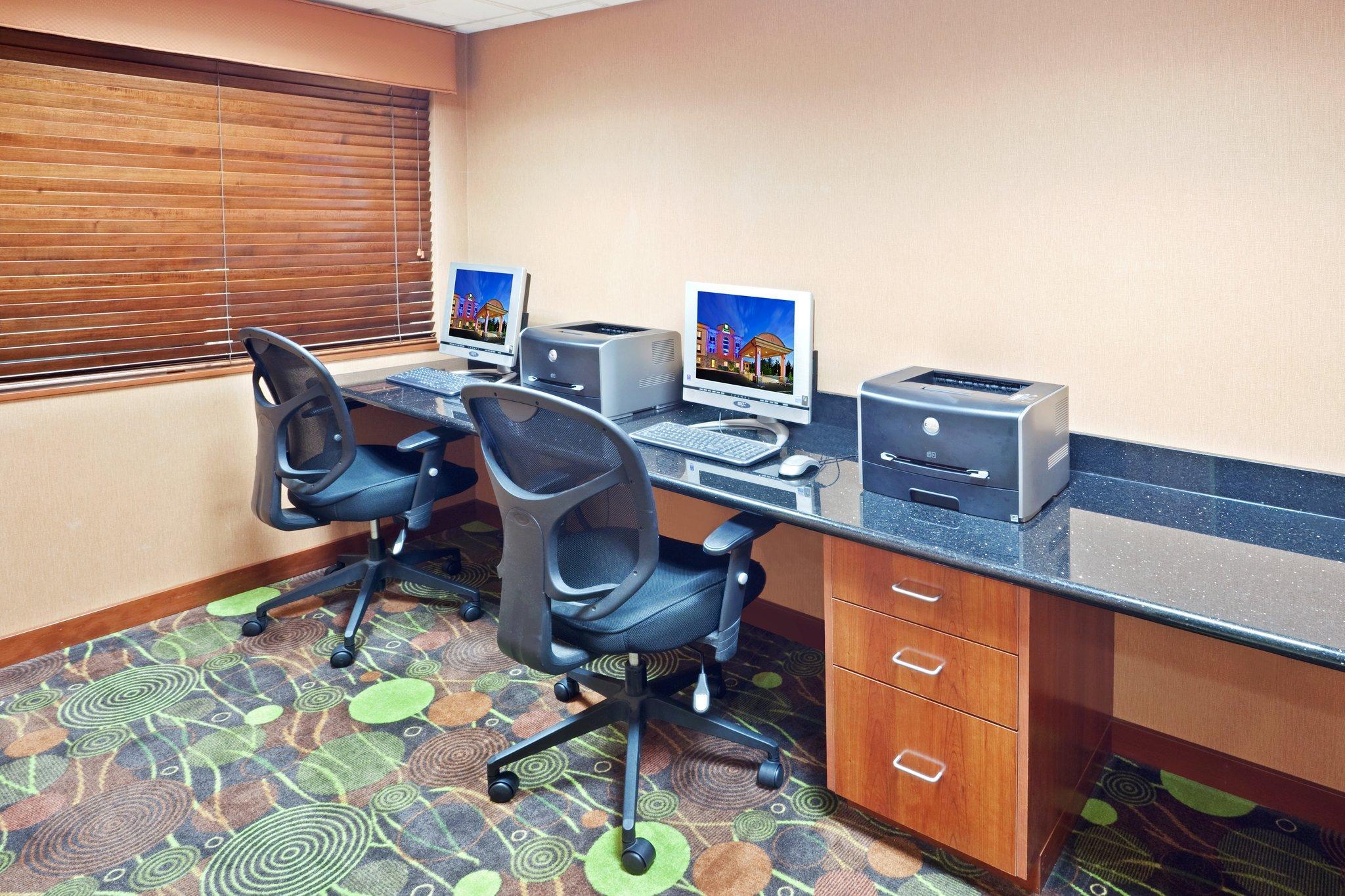 Hampton Inn & Suites タイガード エクステリア 写真