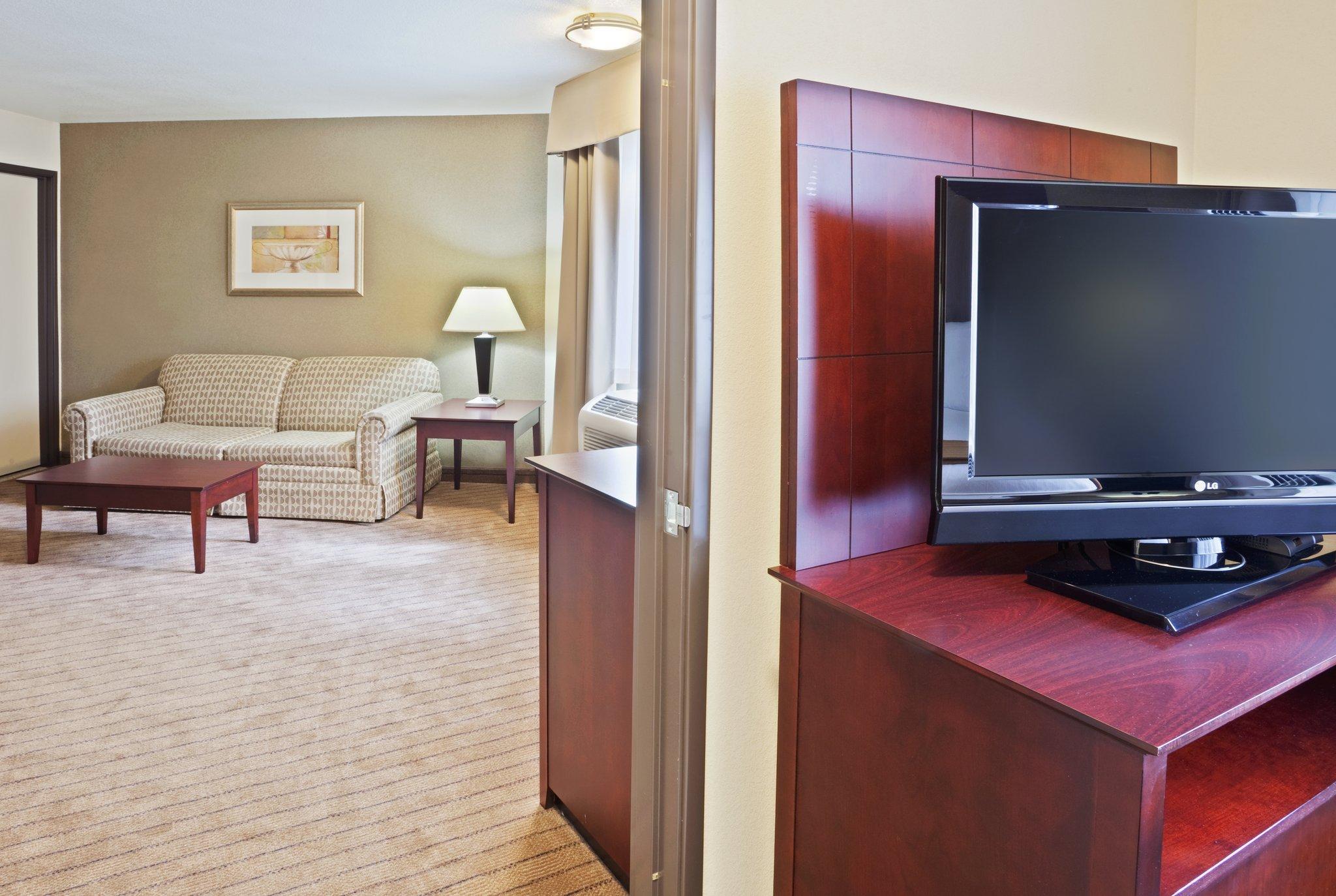 Hampton Inn & Suites タイガード エクステリア 写真