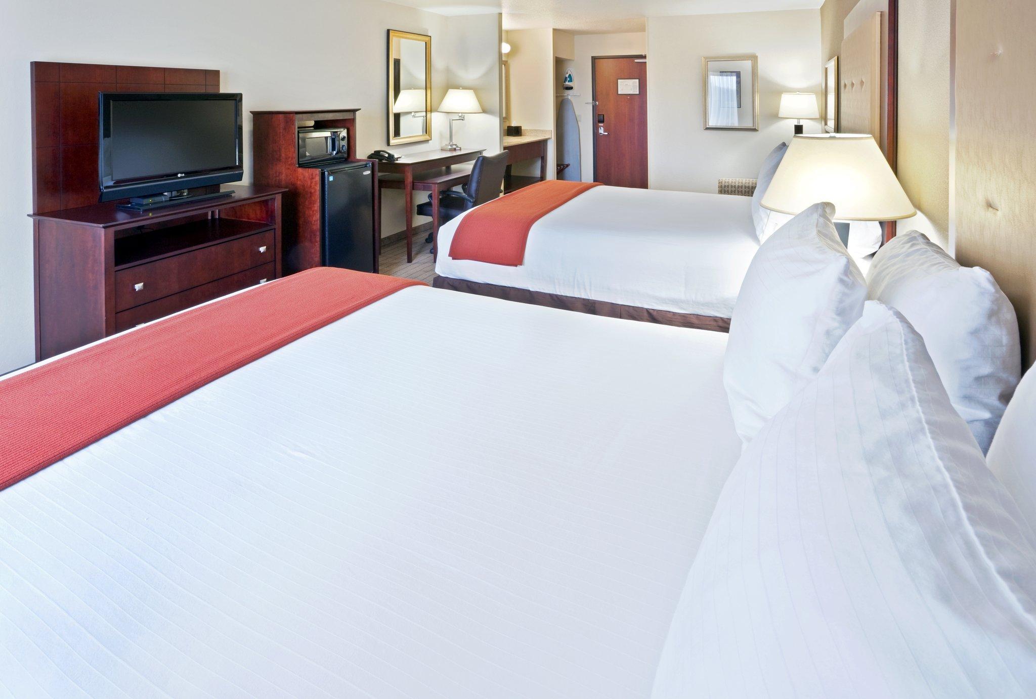 Hampton Inn & Suites タイガード エクステリア 写真