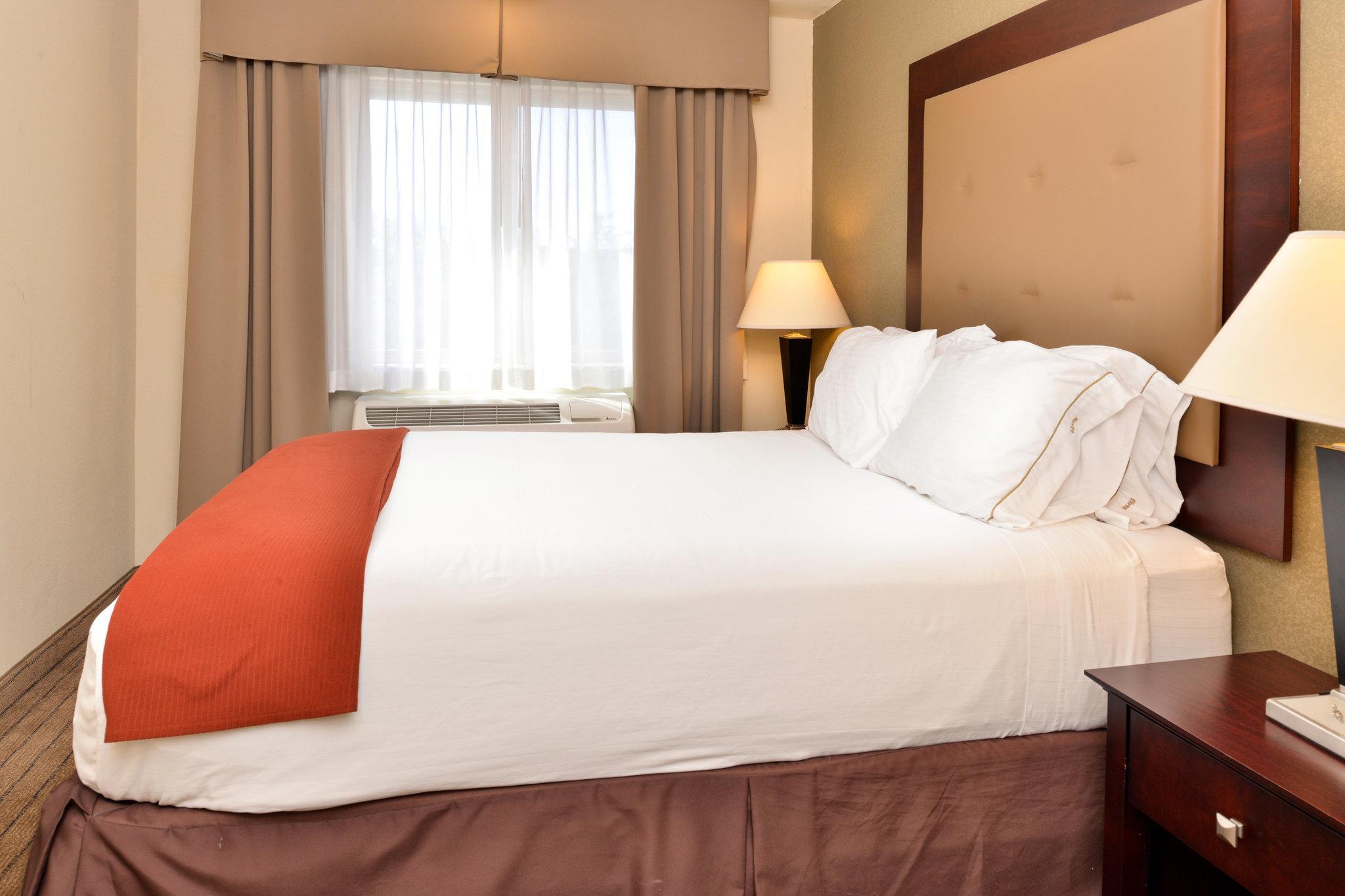 Hampton Inn & Suites タイガード エクステリア 写真
