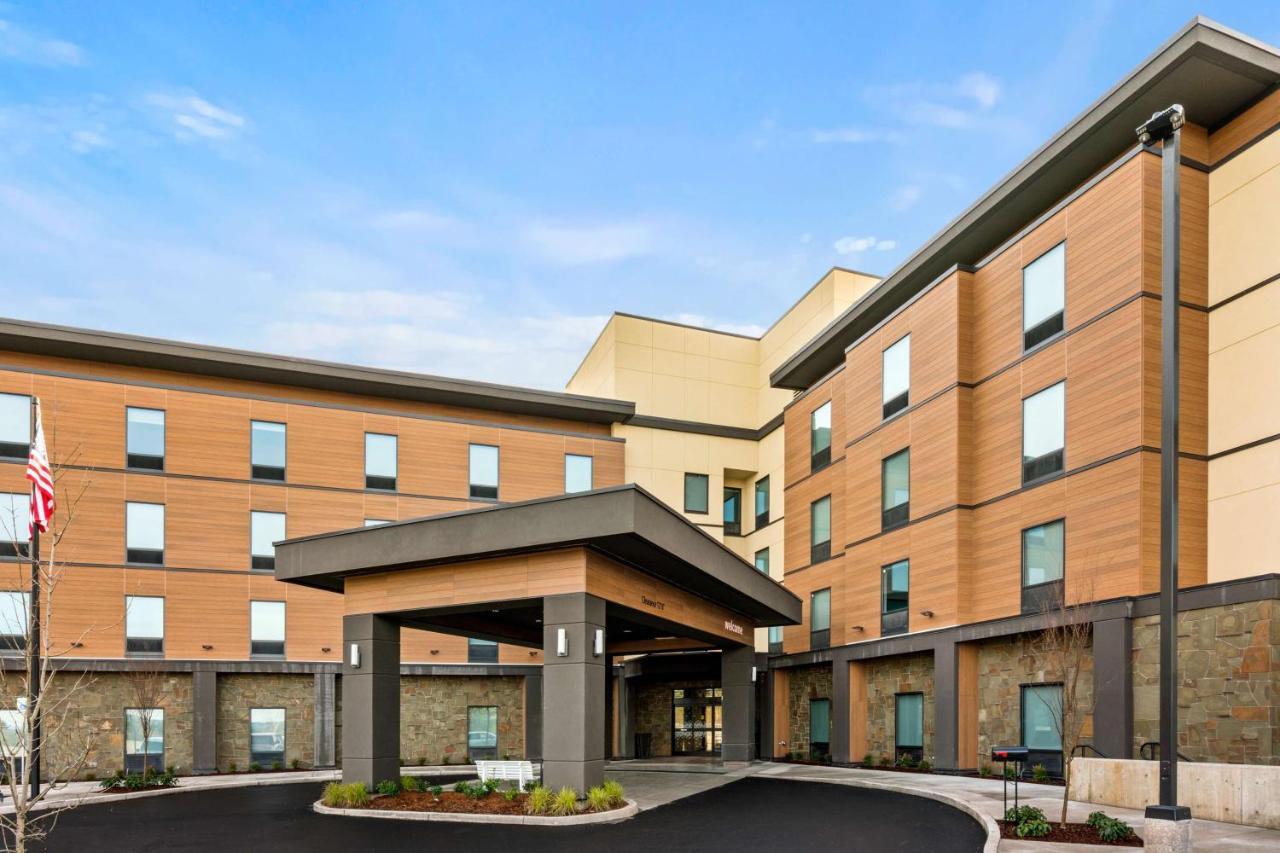 Hampton Inn & Suites タイガード エクステリア 写真