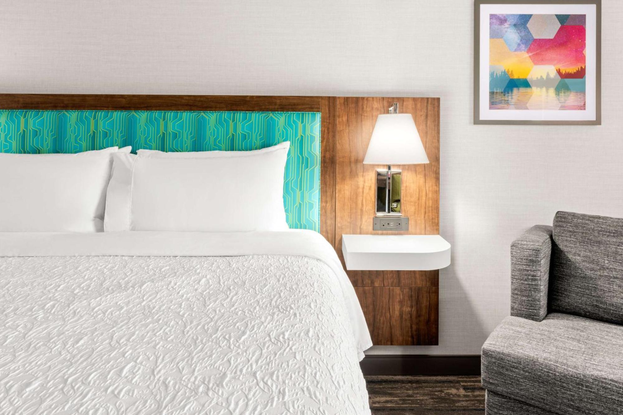 Hampton Inn & Suites タイガード エクステリア 写真