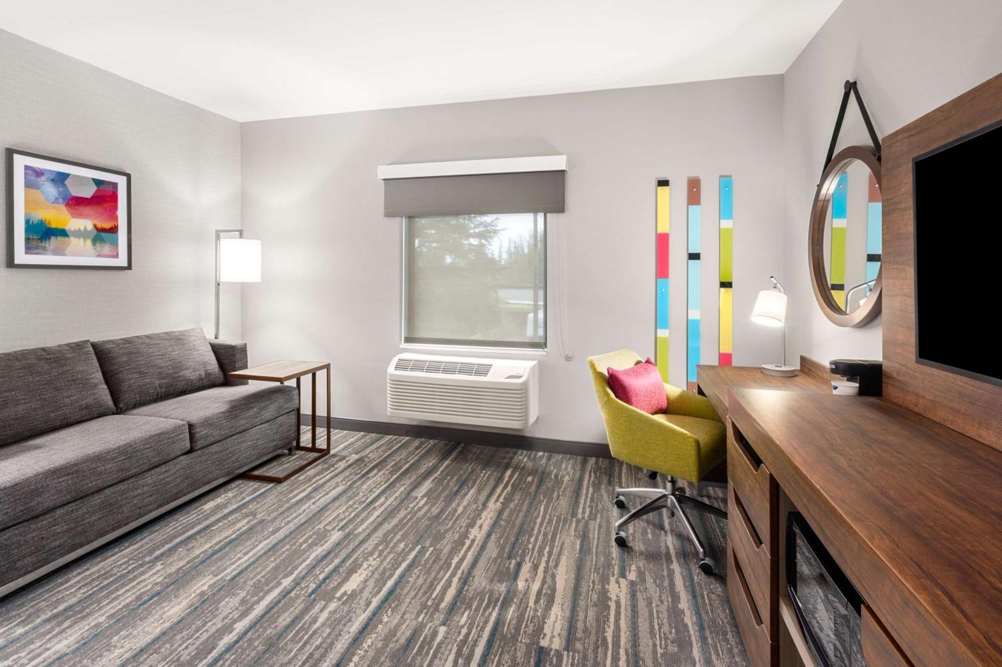 Hampton Inn & Suites タイガード エクステリア 写真